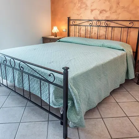 Apartmán C008 - Camerano, Delizioso Trilocale Completamente Accessoriato Camerano